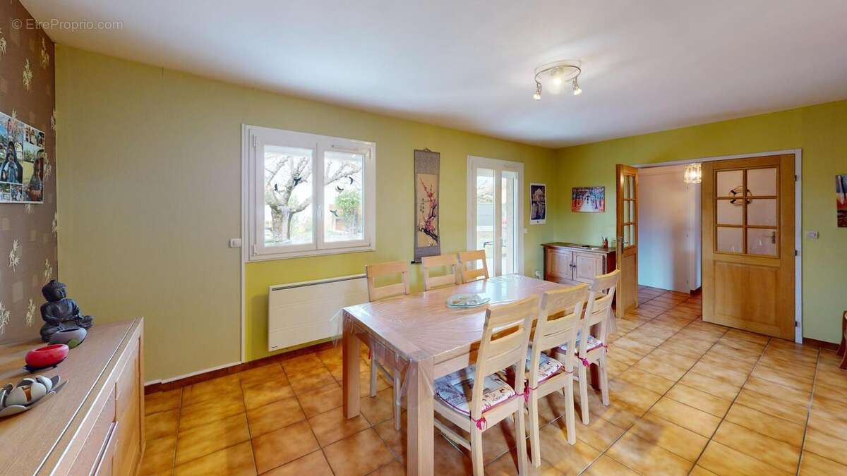 Photo 2 - Maison à SAINT-BONNET-DE-MURE