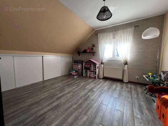 Maison à VERT-SAINT-DENIS