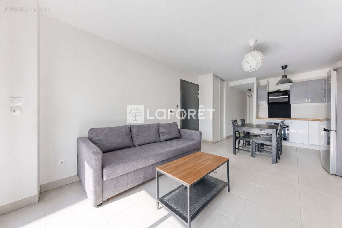 Appartement à PONTAULT-COMBAULT