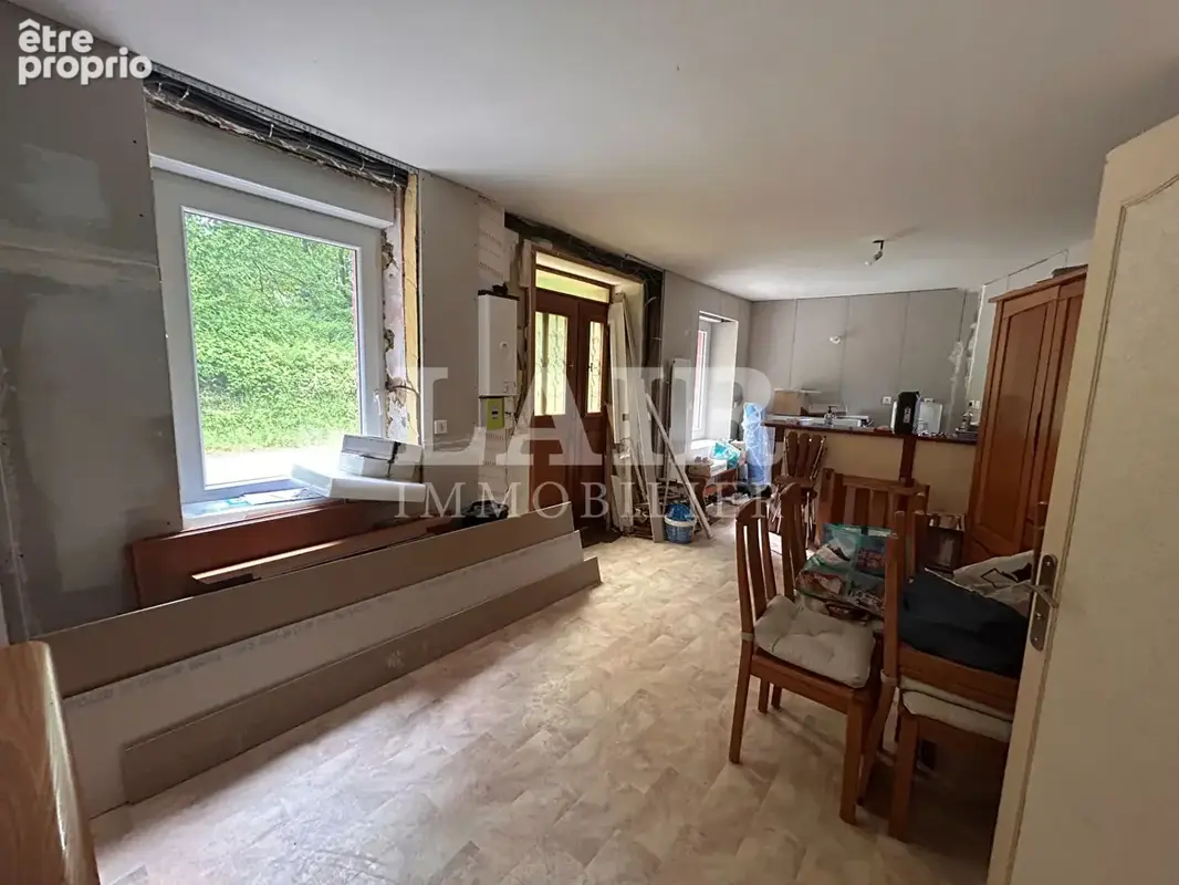 Maison en pierres à vendre à Saint Fraimbault - Ref O15269 - photo 3