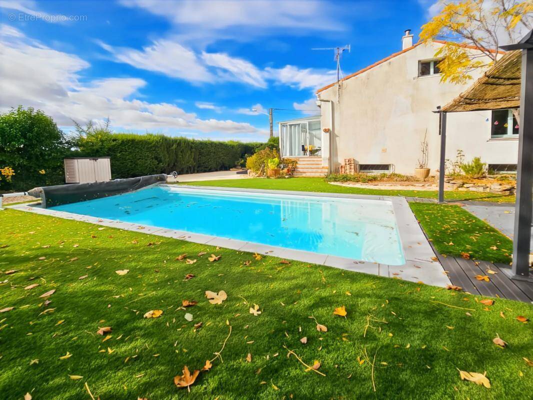 Maison à NISSAN-LEZ-ENSERUNE