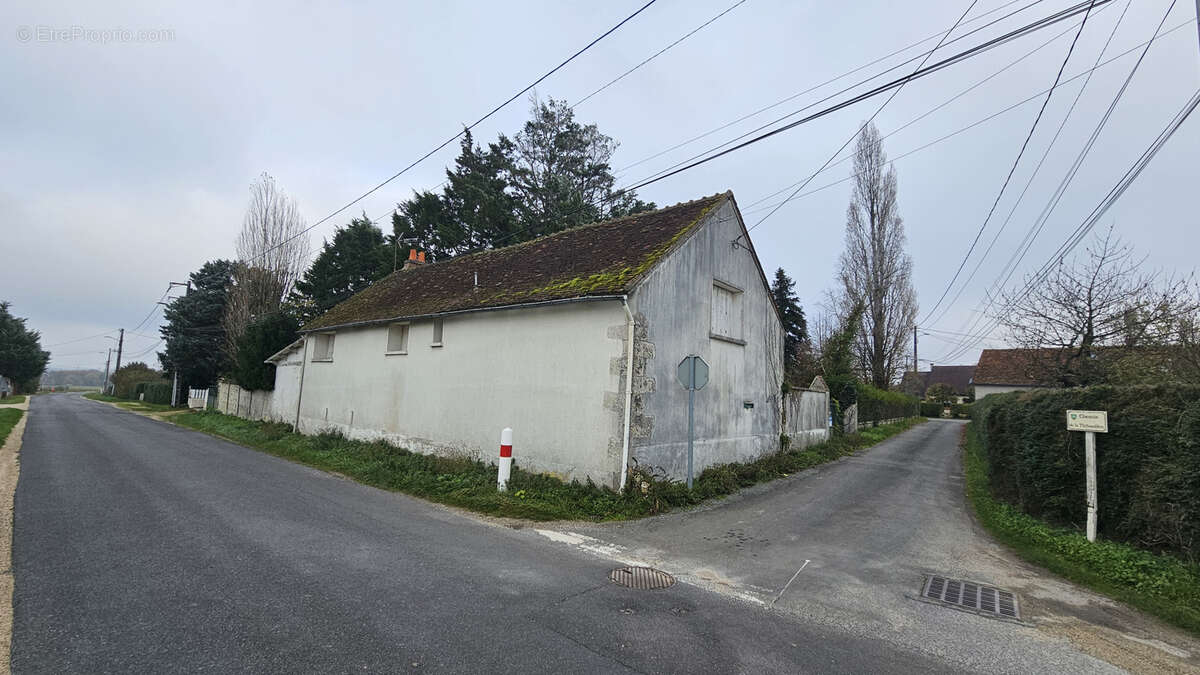 Maison à SAINT-LUBIN-EN-VERGONNOIS