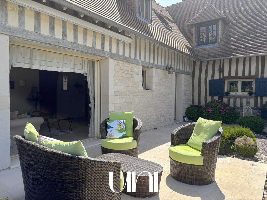 Maison 245 m² à Fauguernon  - photo 39