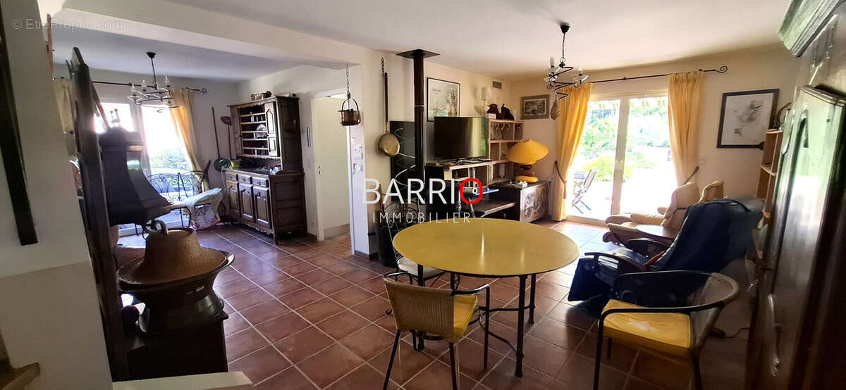 Maison 106 m² à Montesquieu-Des-Alberes  - photo 3