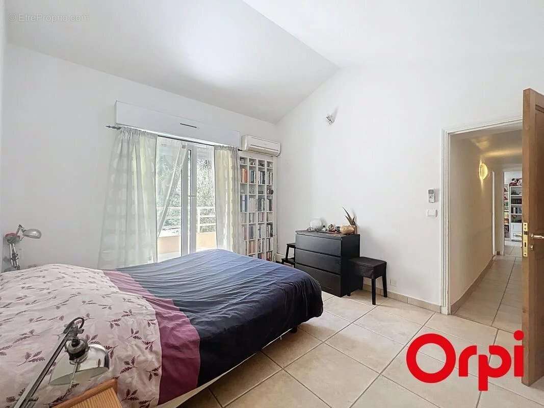 Appartement à ROQUEBRUNE-CAP-MARTIN