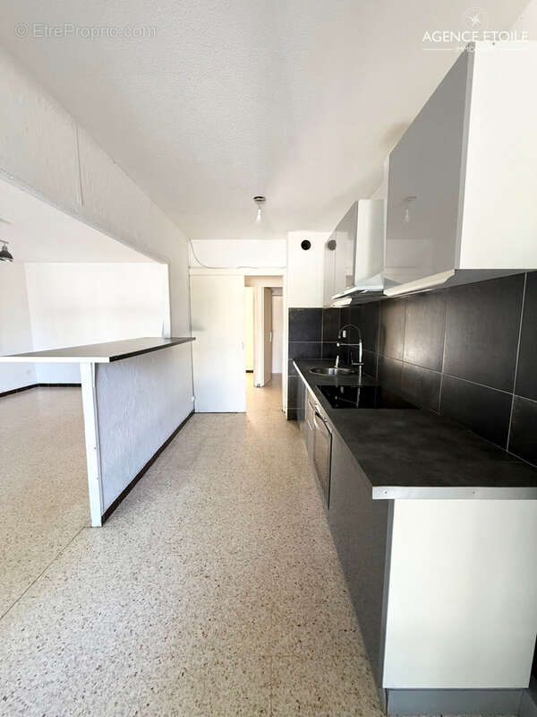 Appartement à MARSEILLE-12E