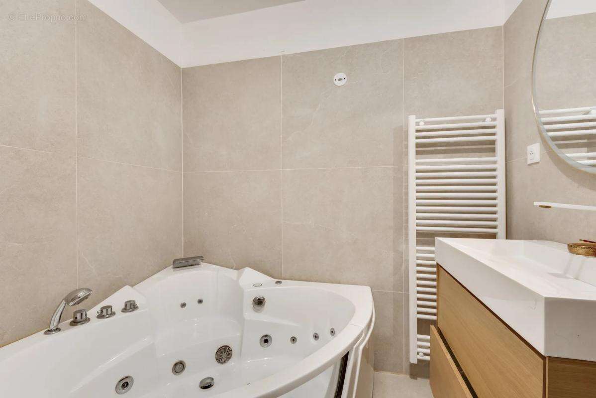 Appartement à BAGNEUX