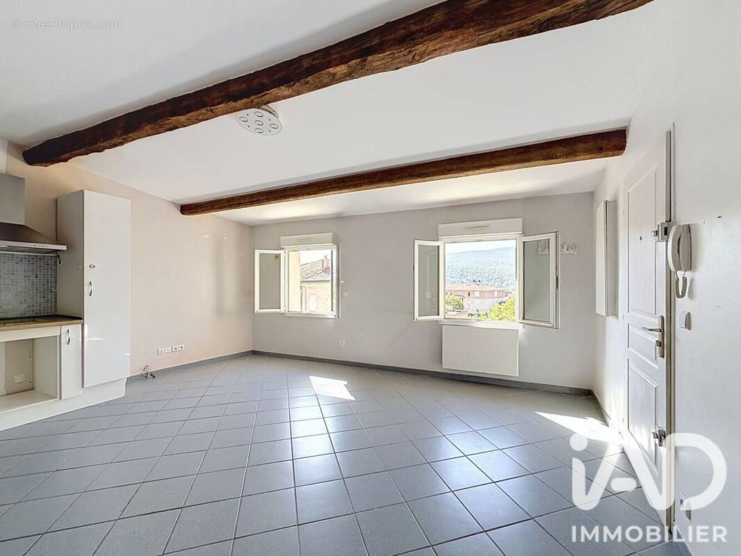 Photo 1 - Appartement à CUGES-LES-PINS