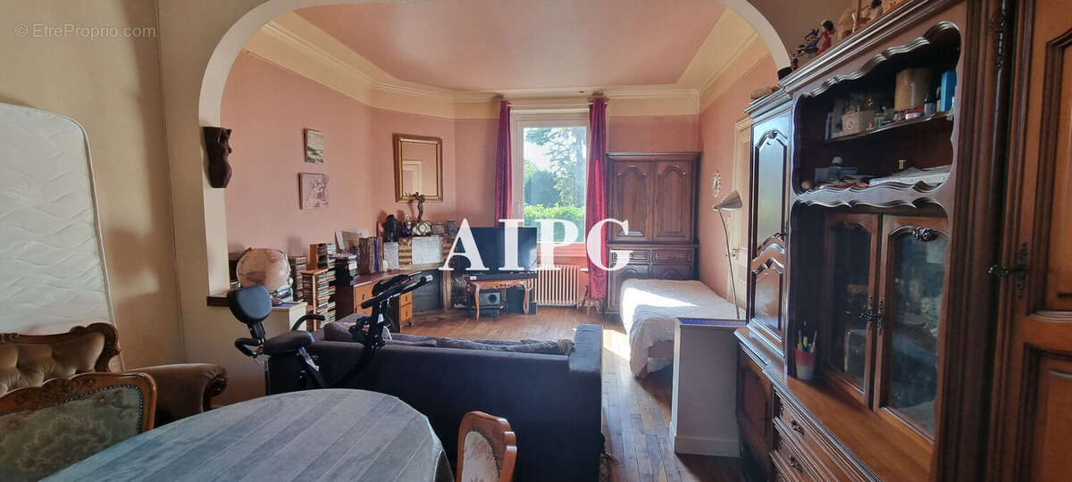 St-BRIEUC, quartier résidentiel, maison de caractère à vendre - photo 5