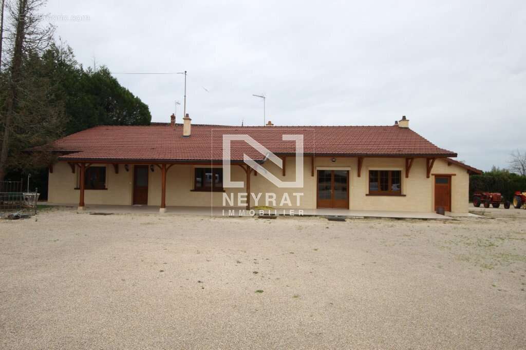 Villa avec dépendances - photo 2