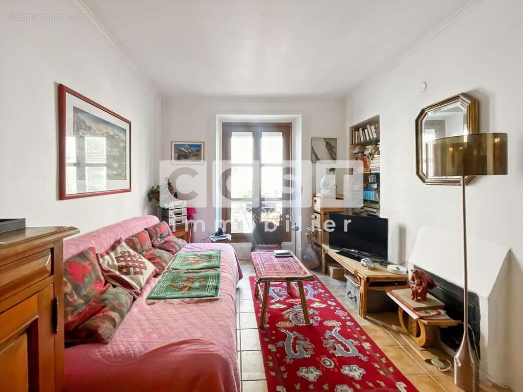 Appartement à PARIS-20E