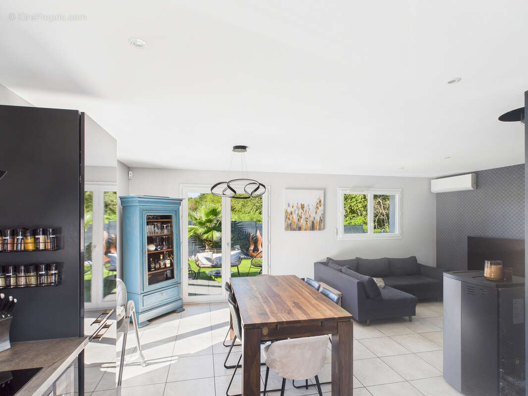 Maison à ANTHY-SUR-LEMAN