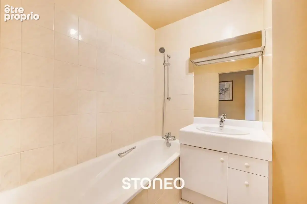 Neuilly-sur-Seine I Quartier Pasteur  I Appartement de 4 pièces - 104m² – 2 chambres, 1 balcon, 2 parkings - photo 8