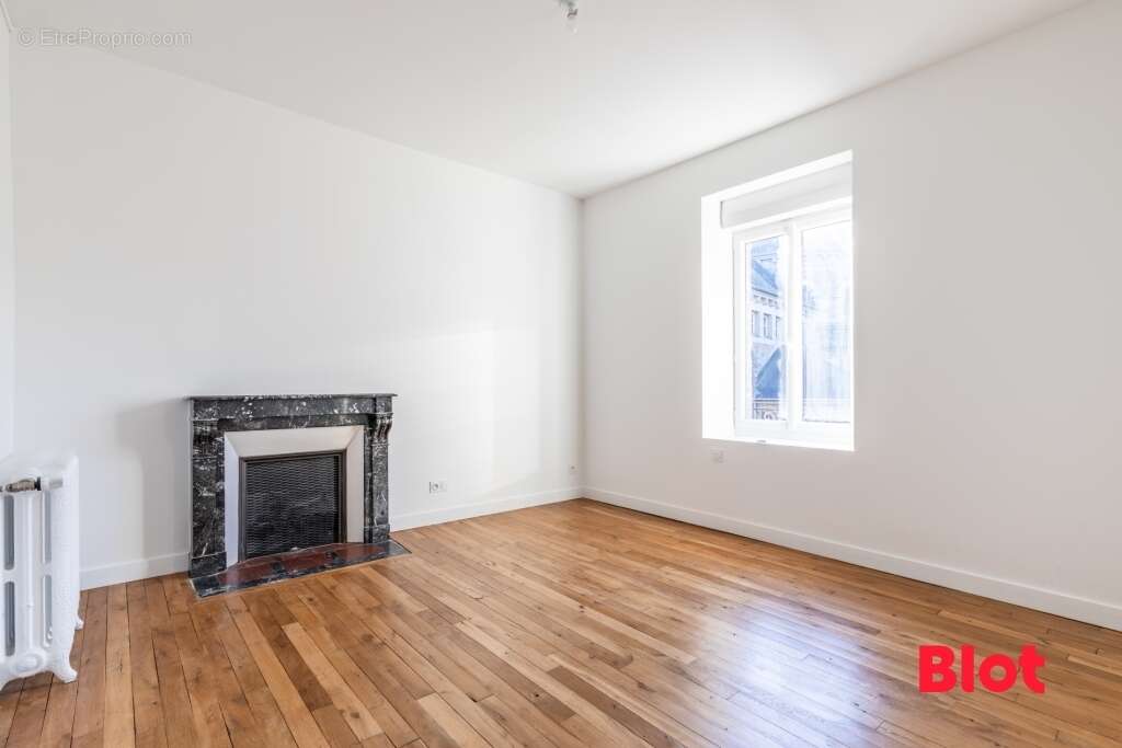 Maison 152 m² à Fougeres  - photo 9