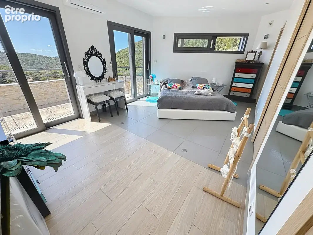 83530  agay -villa contemporaine f6 piscine jacuzzi vue esterel proches des plages - photo 19