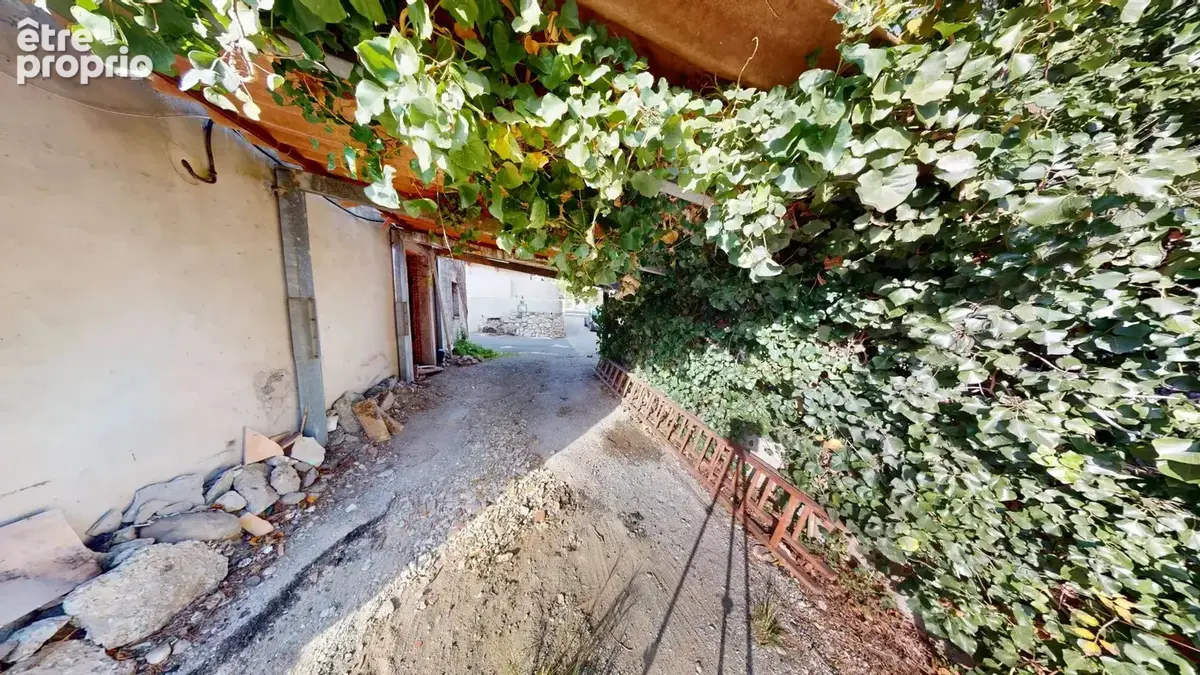 MAISON sur deux niveaux de 97 m² à RENOVER - photo 5