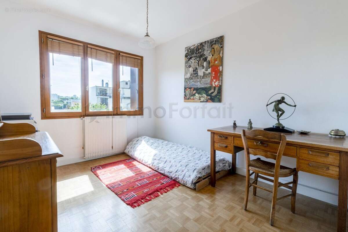 Appartement 74 m² à Arcueil  - photo 4