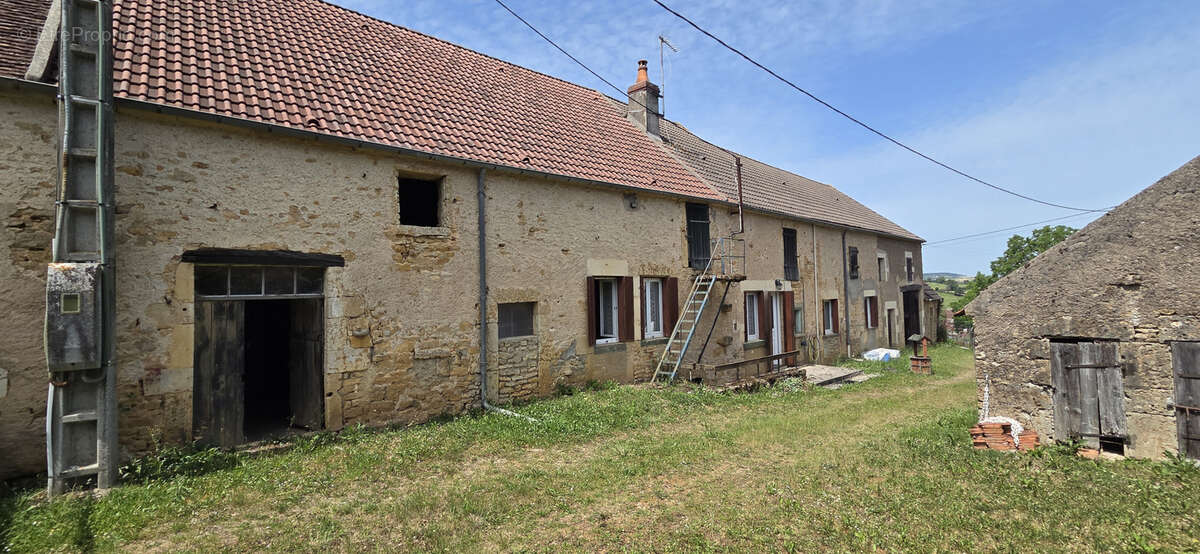 Maison à MARCY
