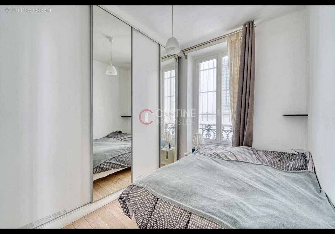 Appartement à PARIS-18E