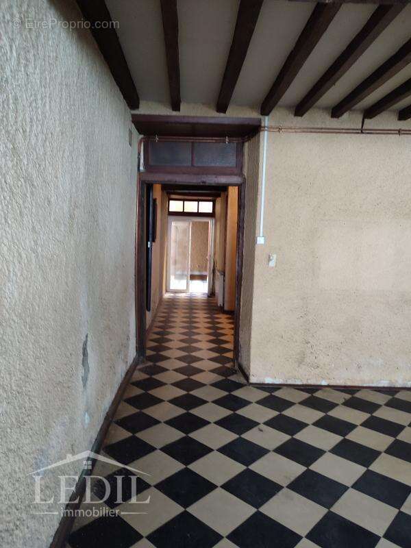 Maison de ville à fort potentiel - photo 7