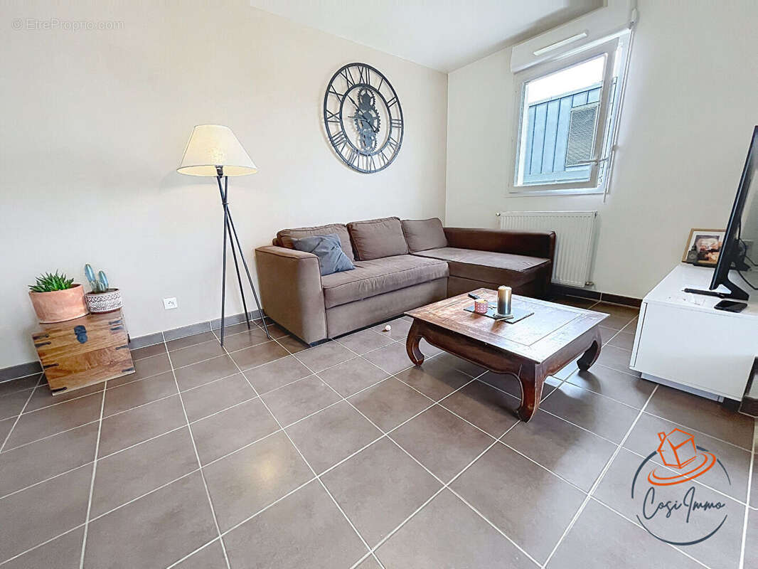 Appartement à SAINT-GENIS-POUILLY