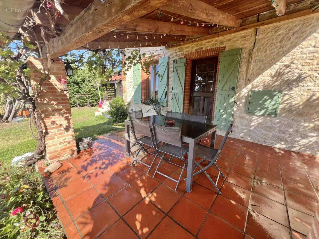 Maison à LEZAT-SUR-LEZE