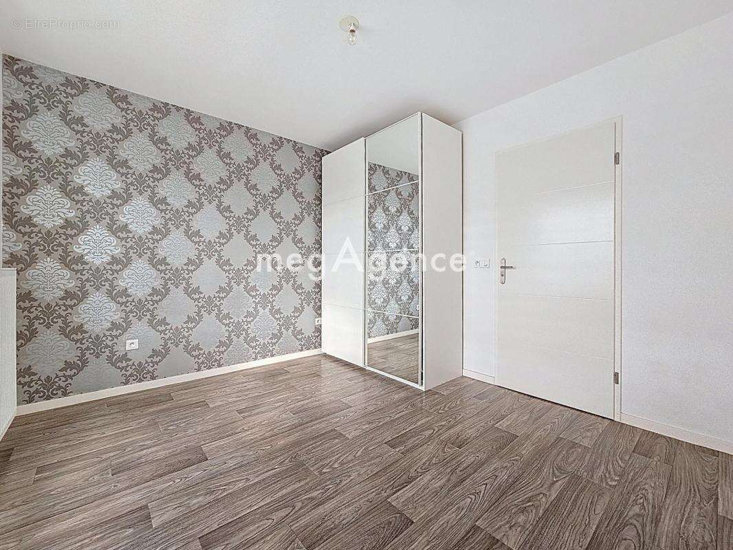 Appartement à LES MUREAUX