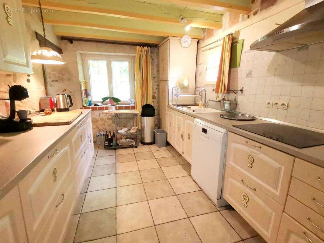 Maison à MONBAHUS
