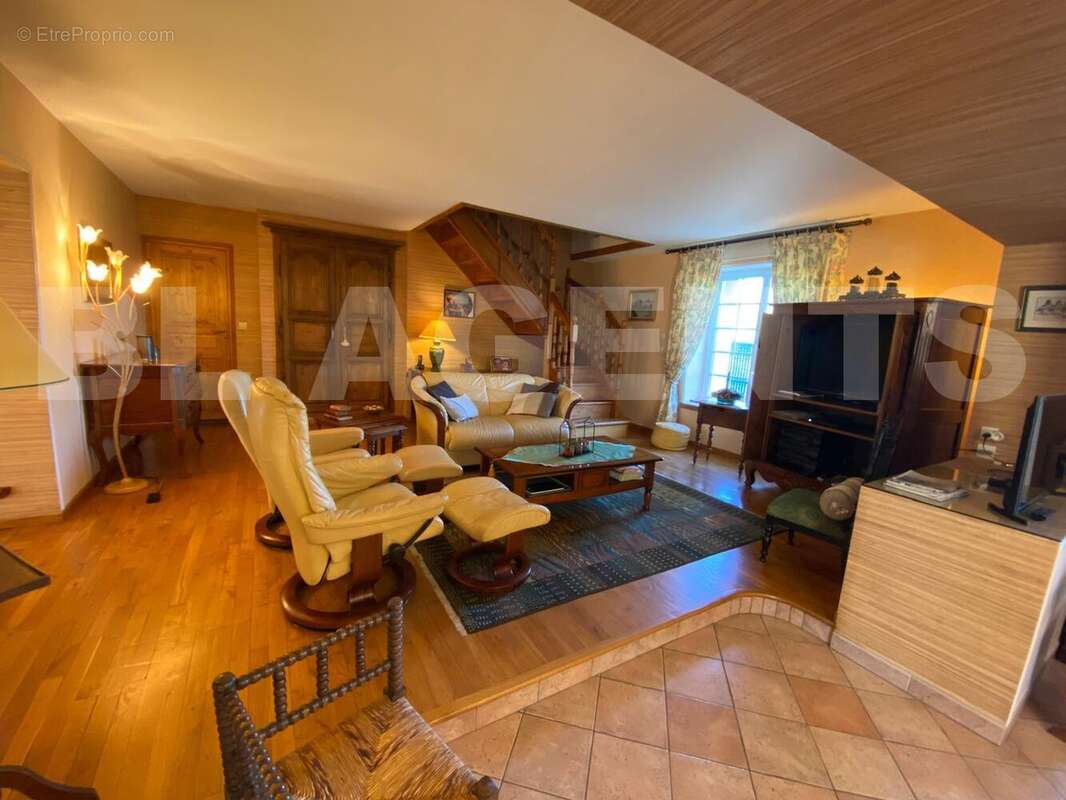 WhatsApp Image 2025-10-14 à 17 - Maison à SOULIGNE-SOUS-BALLON