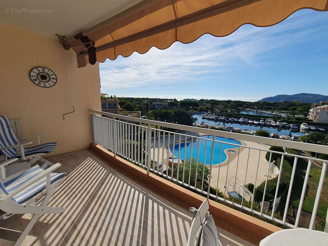 Appartement à MANDELIEU-LA-NAPOULE