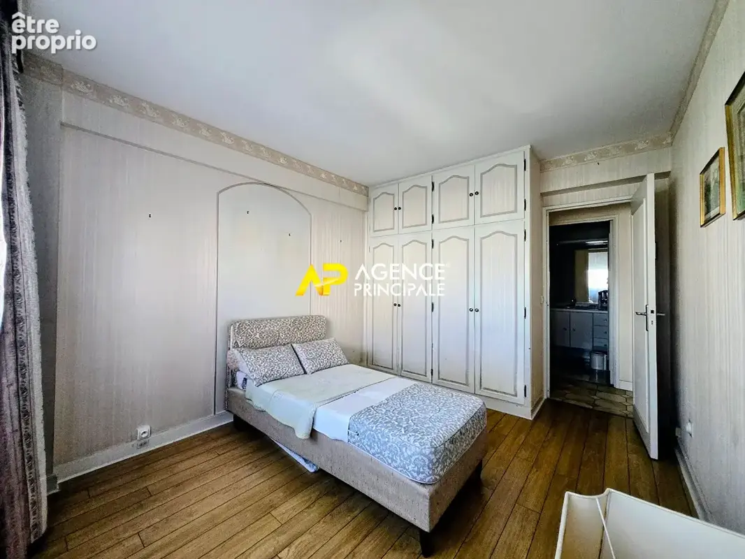 Appartement 4 pièces avec balcon, caves et parking à 12 minutes de la gare du centre ville - photo 6