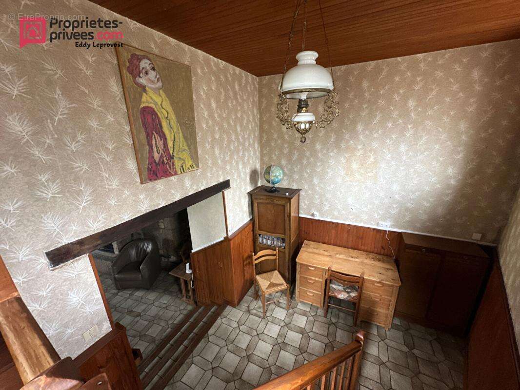 Maison en pierre de 137m² à Brouains - photo 9