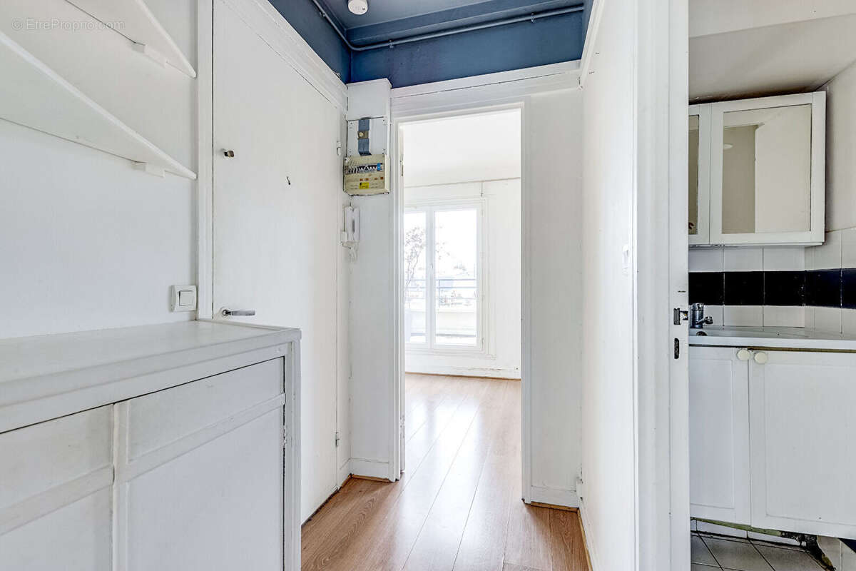 Appartement à PARIS-17E