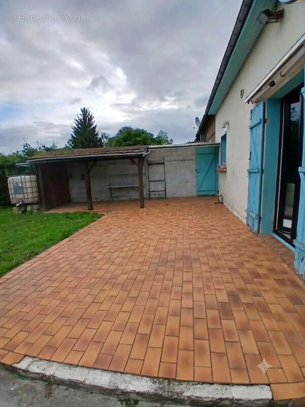 Maison à HOMBLEUX