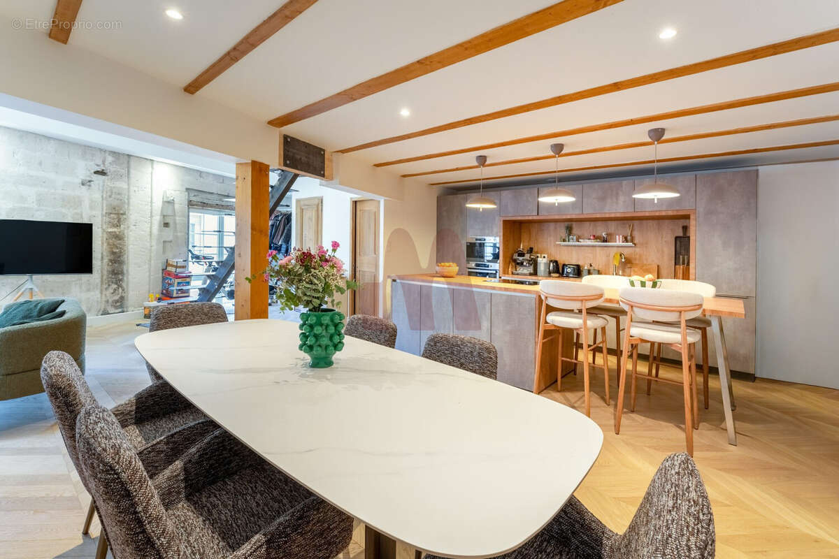 Appartement à VILLENEUVE-LES-AVIGNON