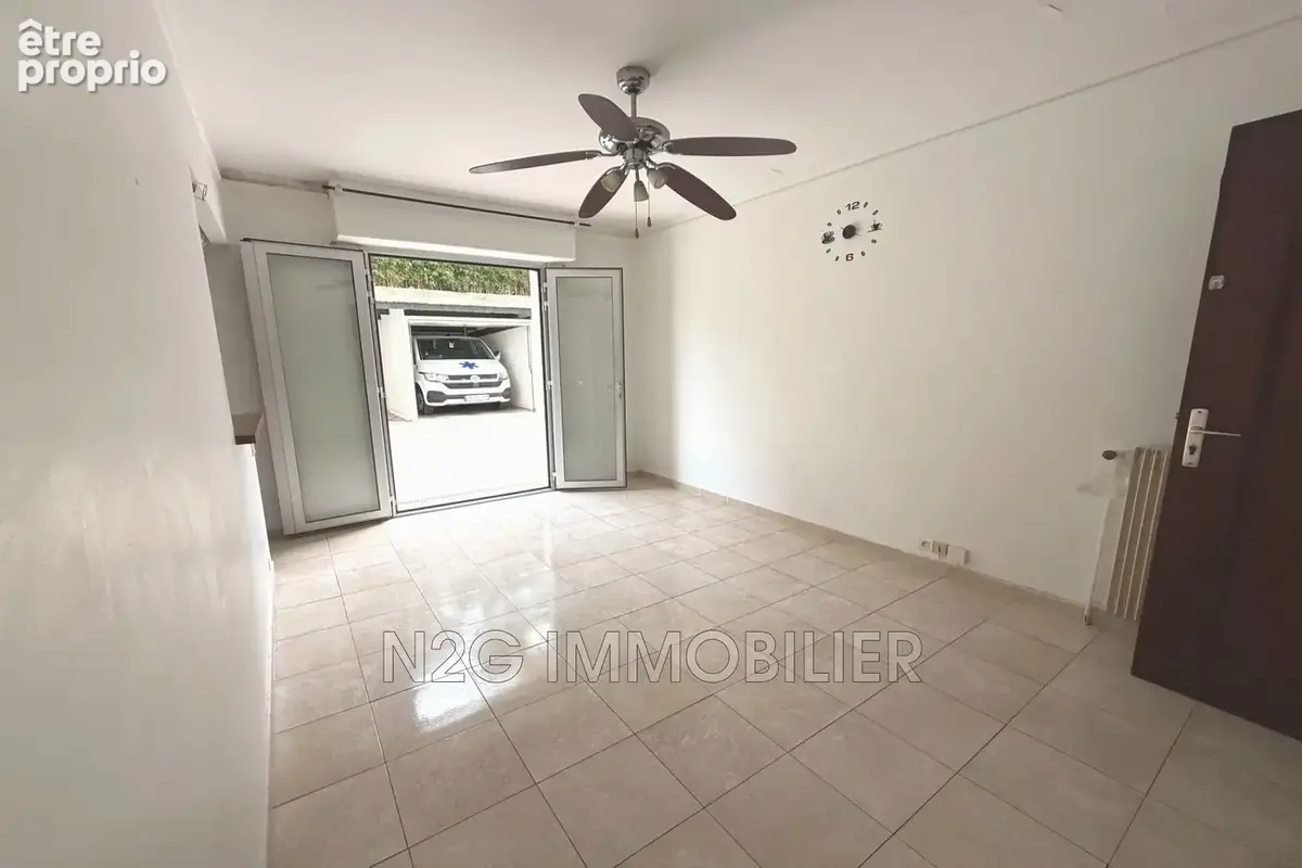 Appartement 2 pièces 37 m² à vendre à Le Cannet (06110) - photo 2