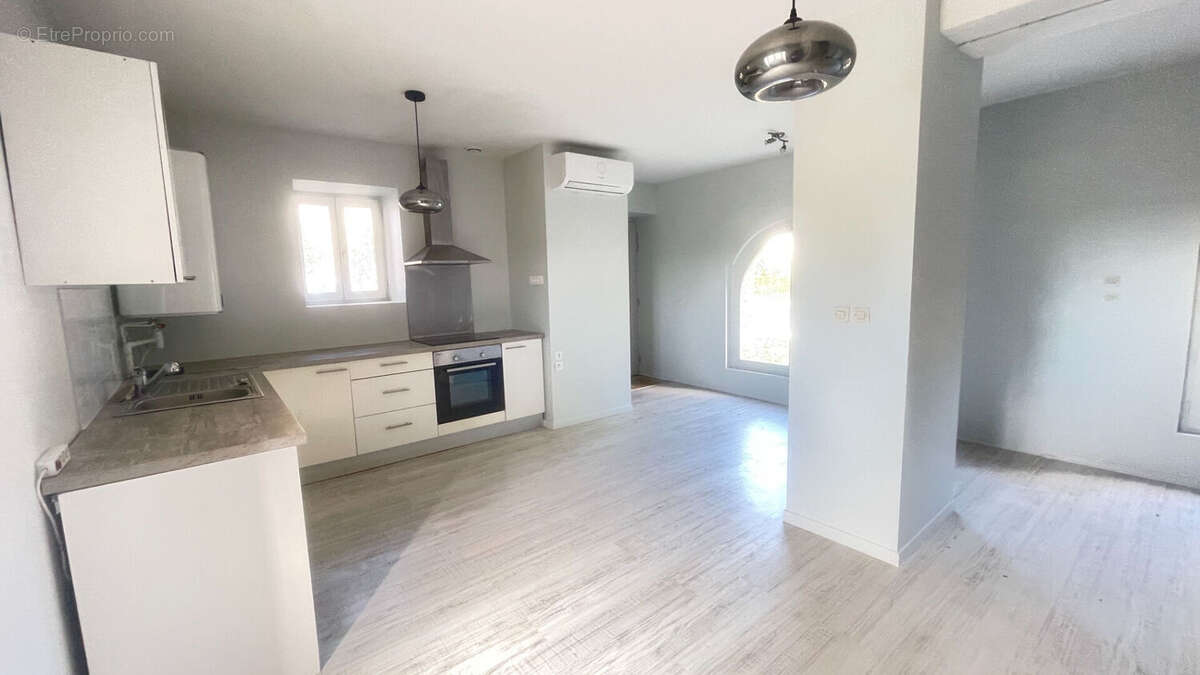 Maison Chonas L Amballan 4 pièce(s) 67.25 m2 - photo 4