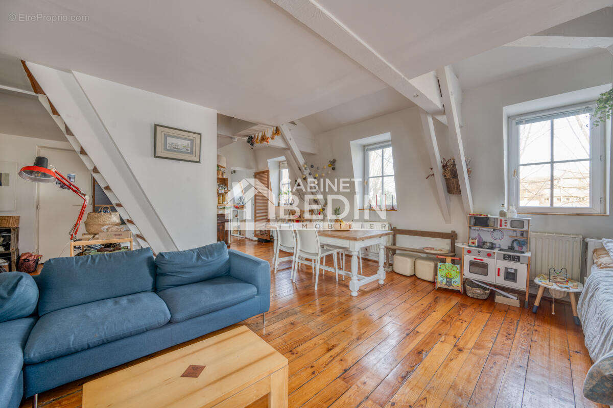 Appartement à BORDEAUX