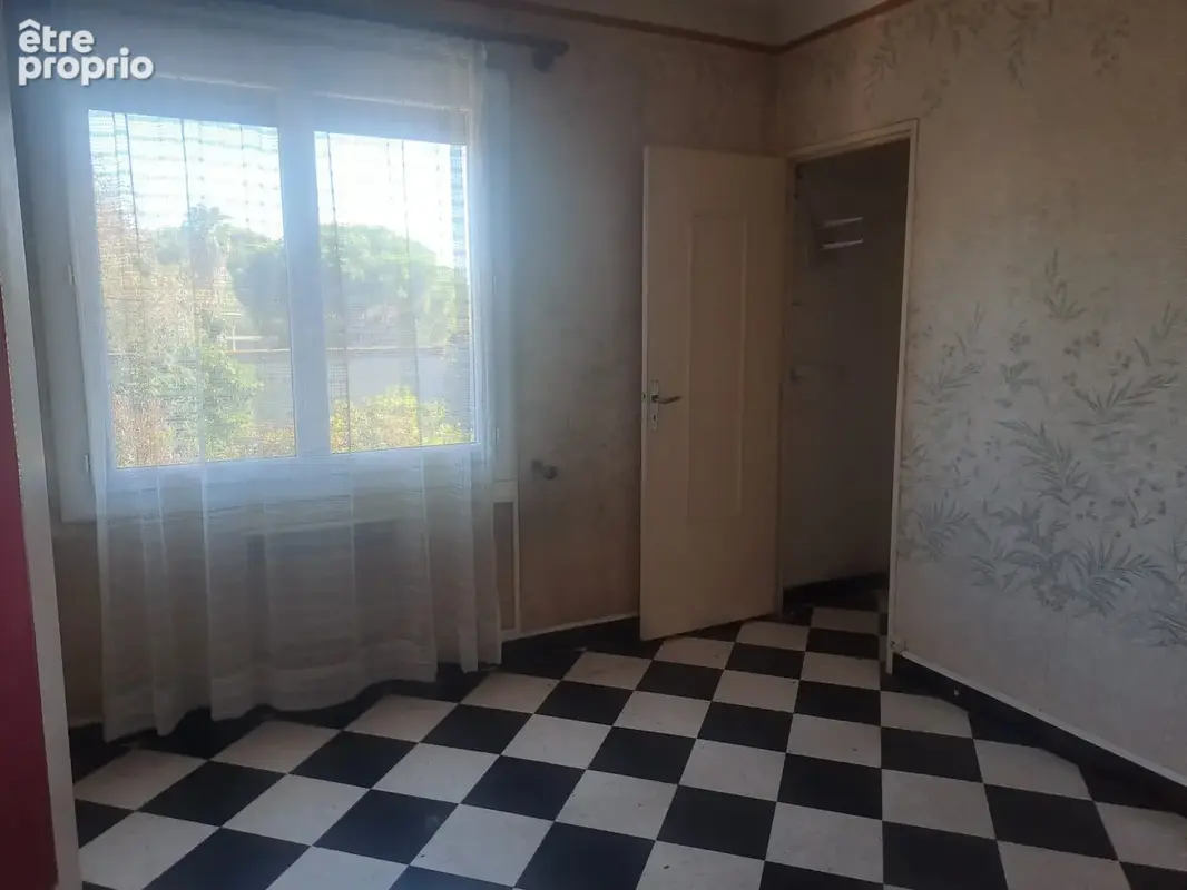 Grande maison familiale avec 2 pièces indépendant, garage et ascenseur - photo 15