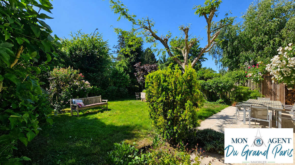 Maison à GIF-SUR-YVETTE