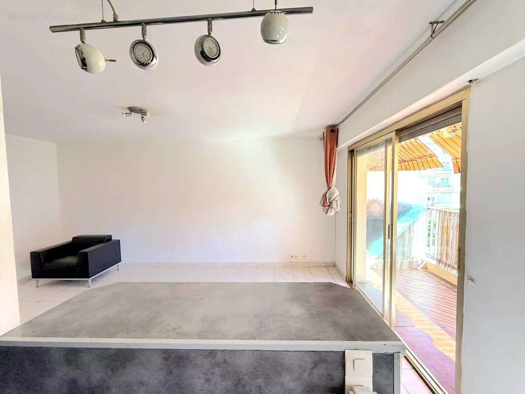 Appartement à LE CANNET