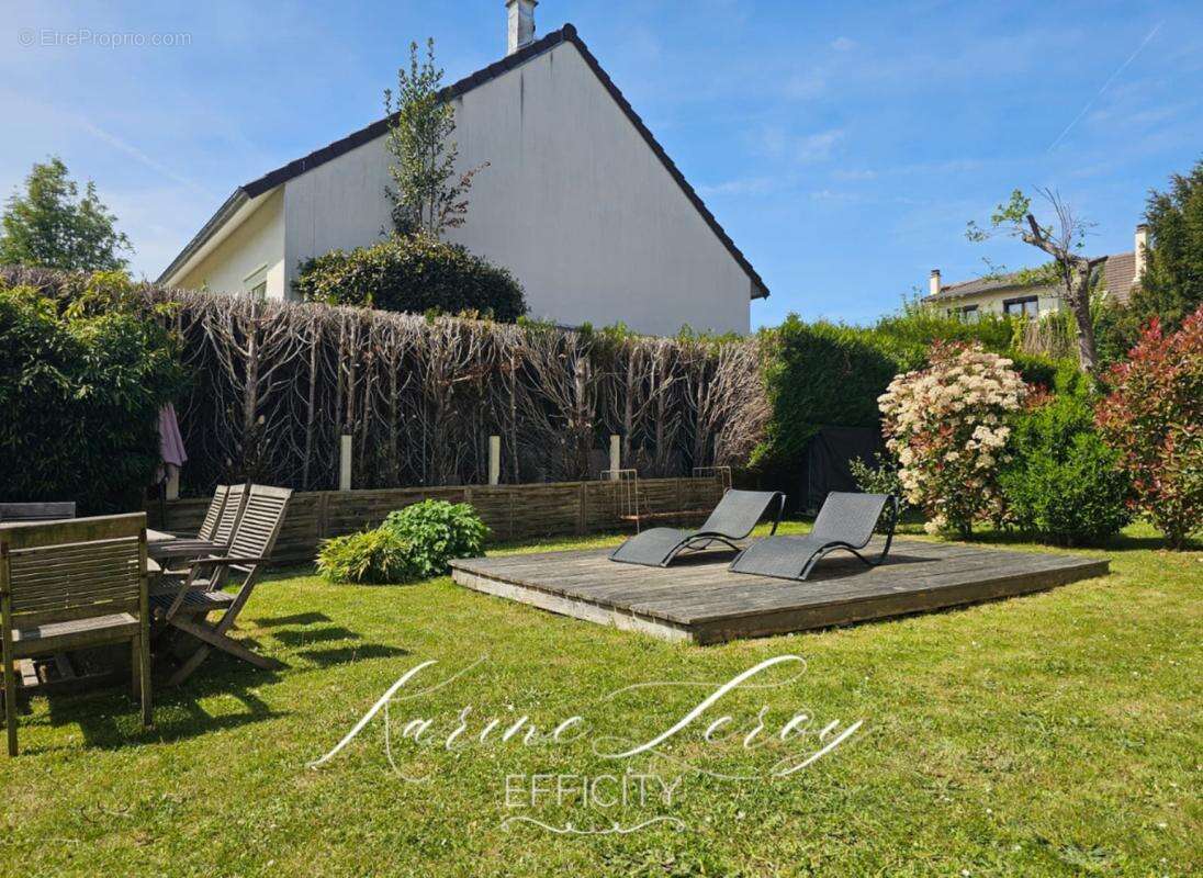 Maison 140 m² à Fosses  - photo 3