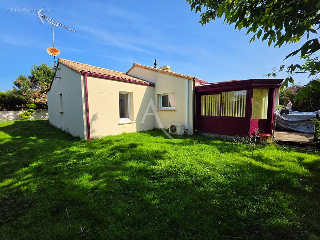 Maison à SAINT-JULIEN-DES-LANDES