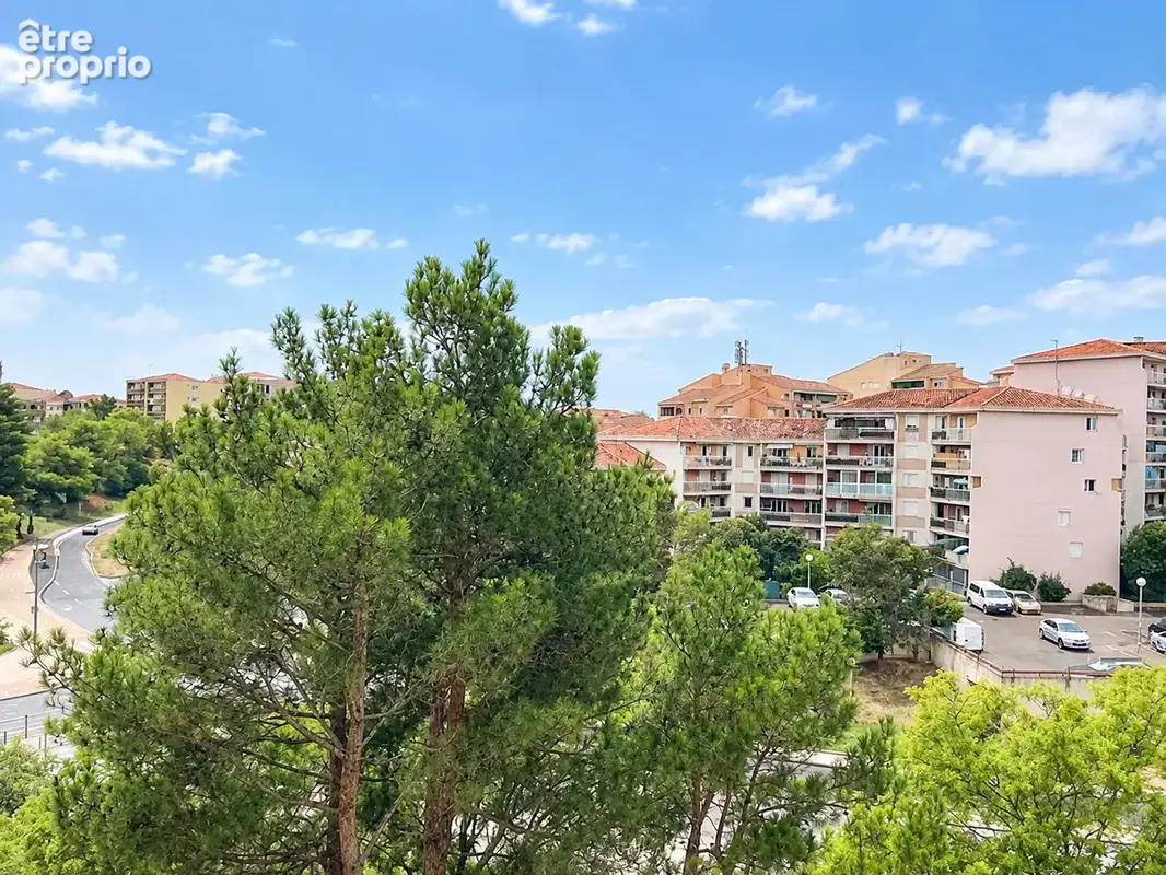 Aix en Provence, appartement T3/4 de 92m2 au 4ème étage avec ascenseur. Parking collectif, Climatisation. - photo 7