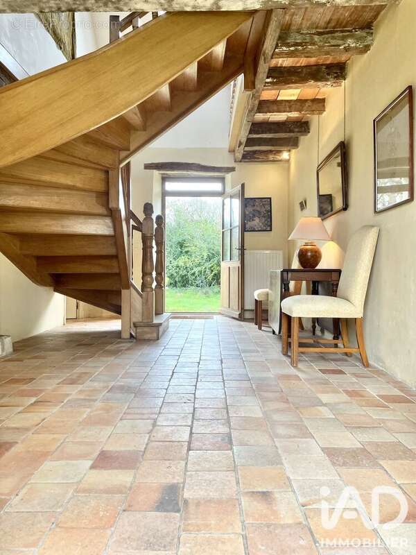 Maison 268 m² à Ciron  - photo 4