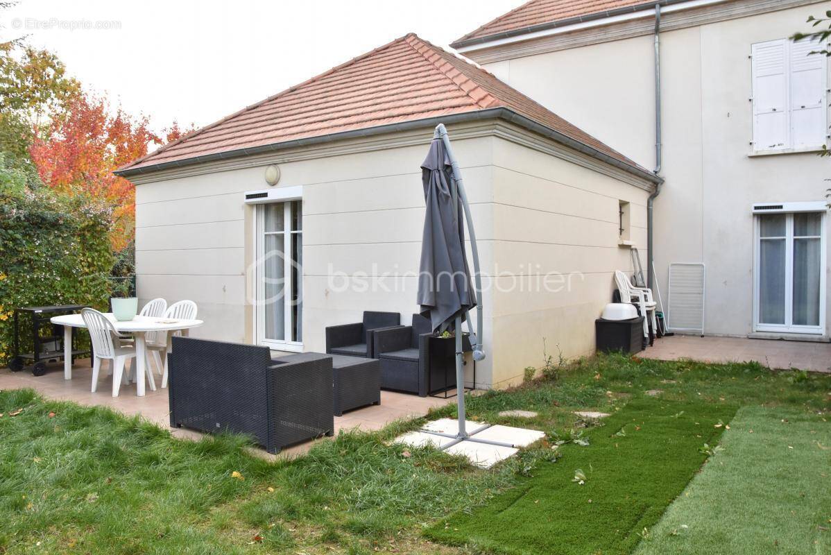 Appartement à LISSES