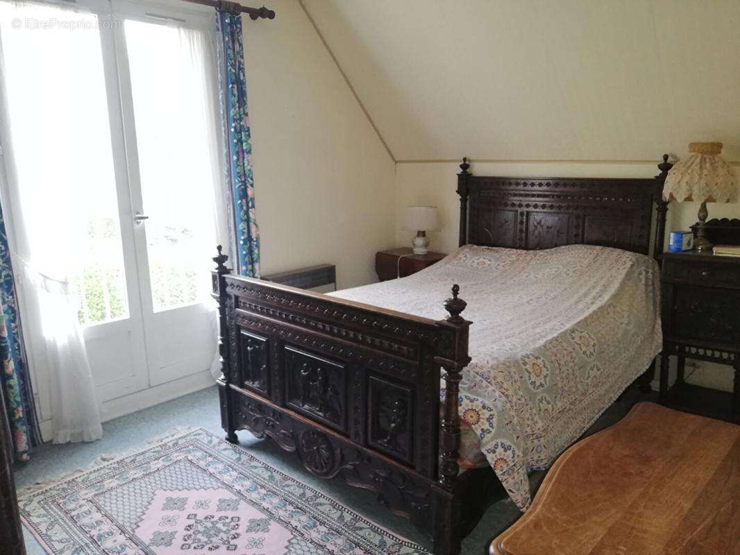 Maison à LES ESSARTS-LE-ROI