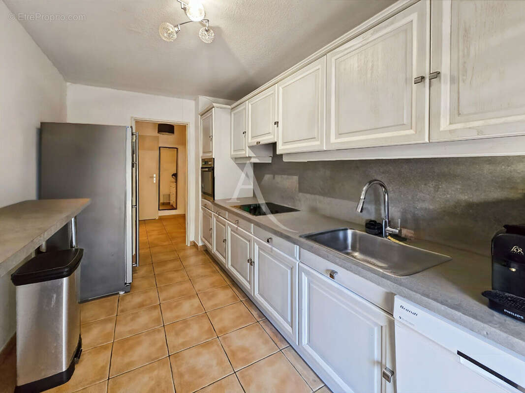 Appartement à MARSEILLE-11E