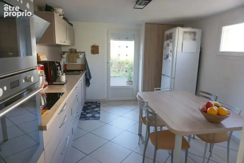 Maison 137 m2 habitables en parfait état - photo 2