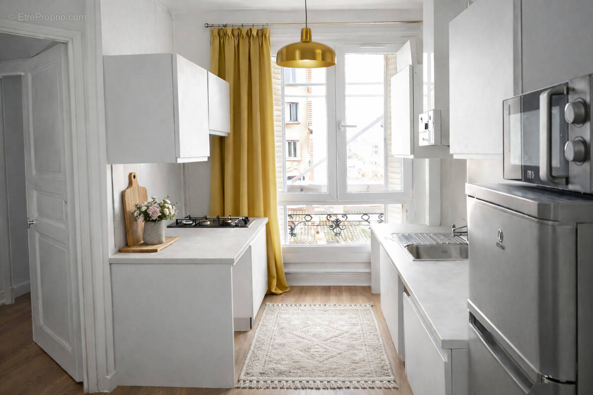 Appartement à COURBEVOIE